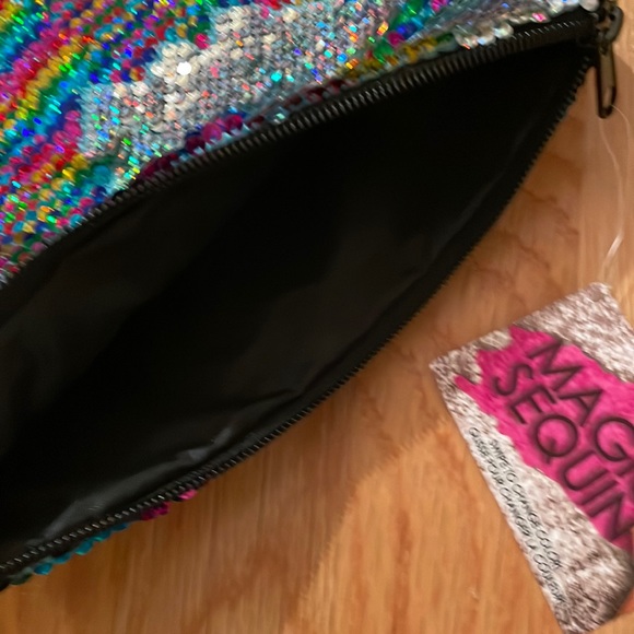 🆕 Style Lab Multicolored Flip Sequin Pencil/Makeup Pouch - Picture 2 of 2